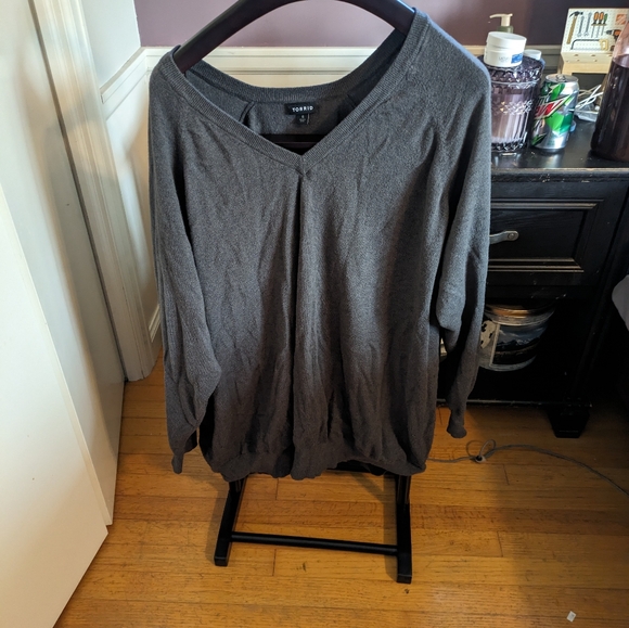 Torrid size 6 gray sweater - Picture 2 of 7